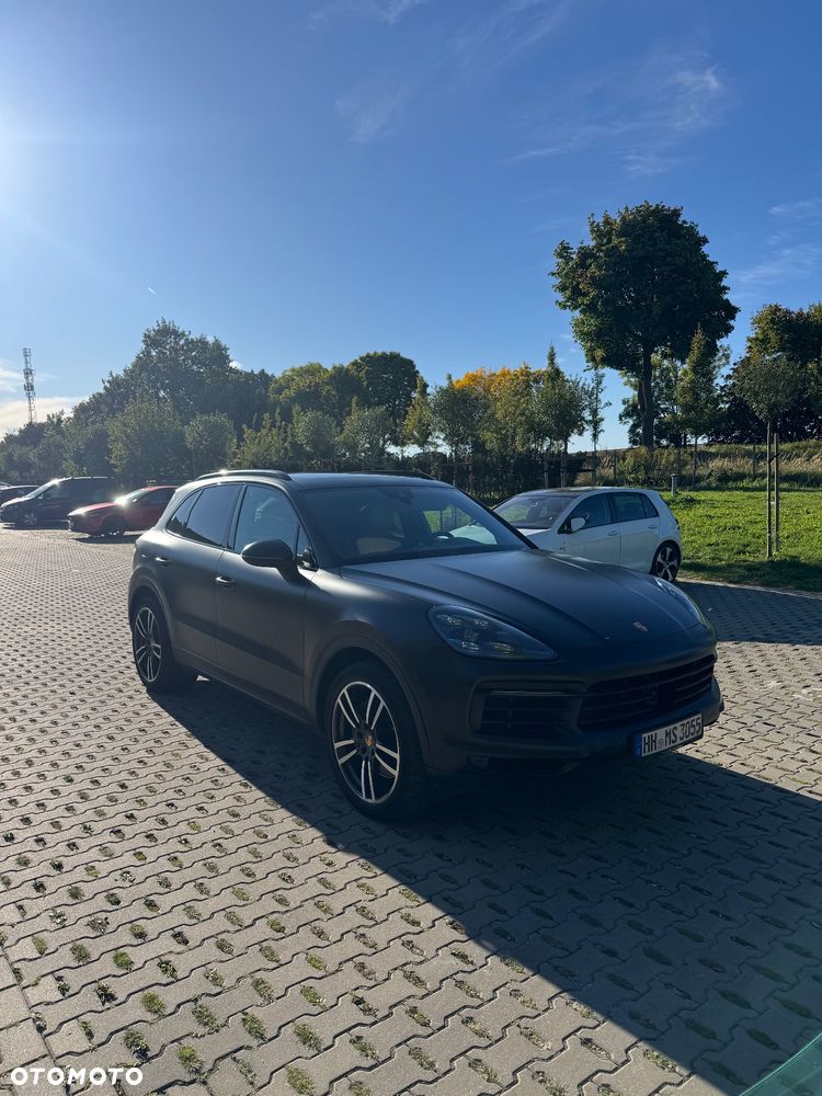 Porsche Cayenne S - 1