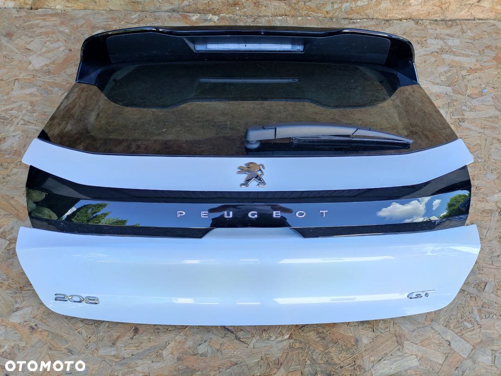 KLAPA BAGAŻNIKA KOMPLETNA PEUGEOT 208 II GT LAKIER KWED