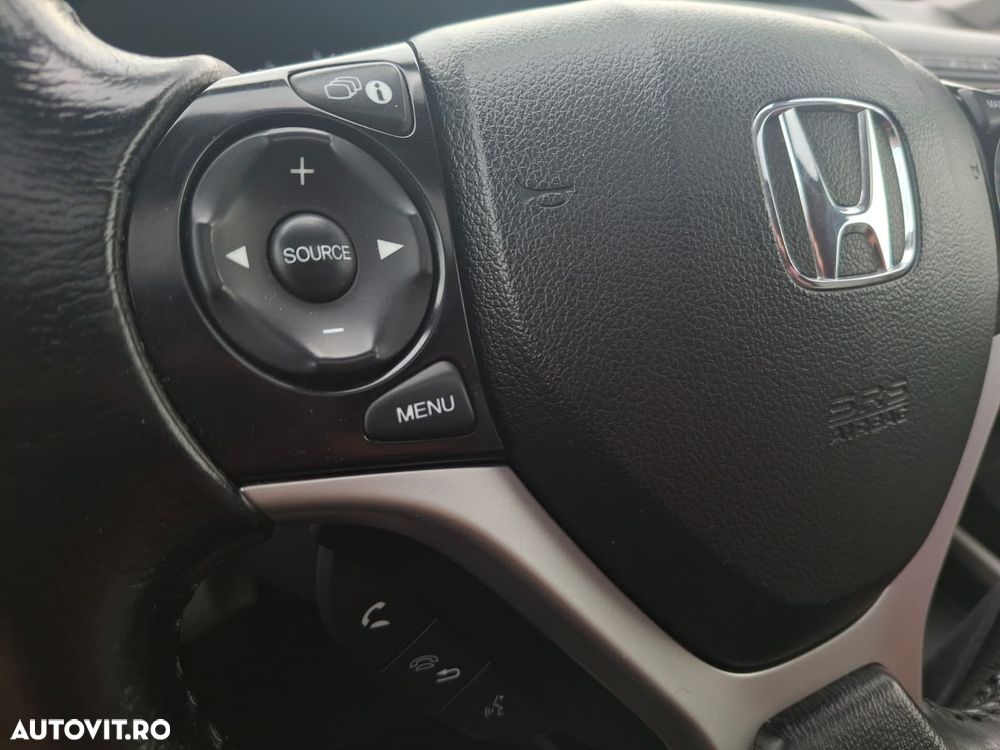 Honda Civic 1.8 i-VTEC MT Lifestyle - 25