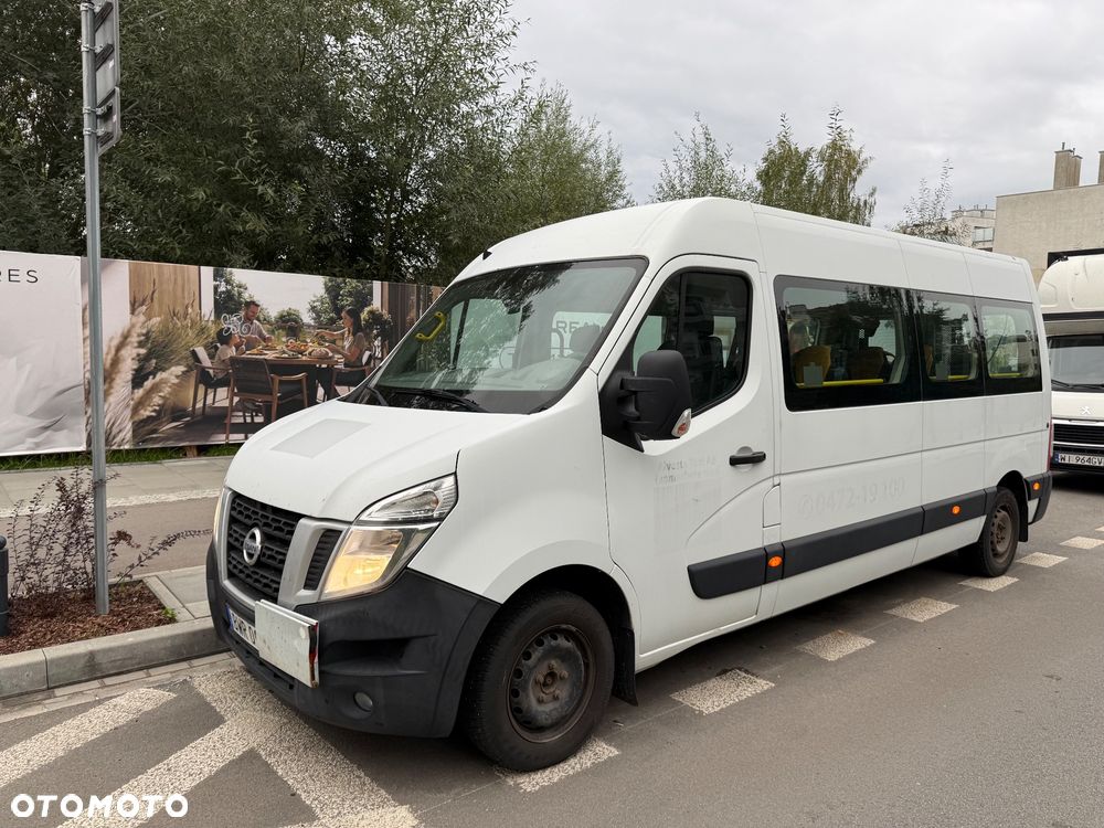Nissan NV400 - 1