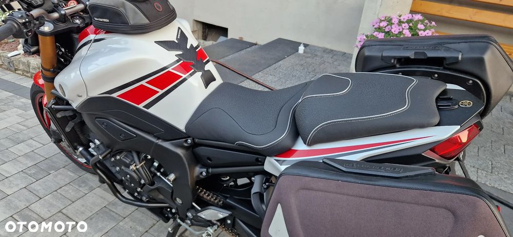 Yamaha FZ8 - 14