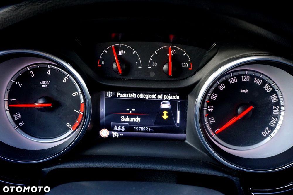 Opel Astra 1.4 Turbo Innovation - 25