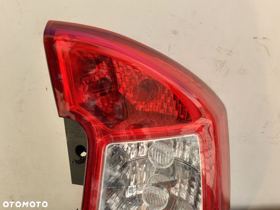 KIA CARENS 3 III LAMPA TYLNA TYŁ PRAWA - 2