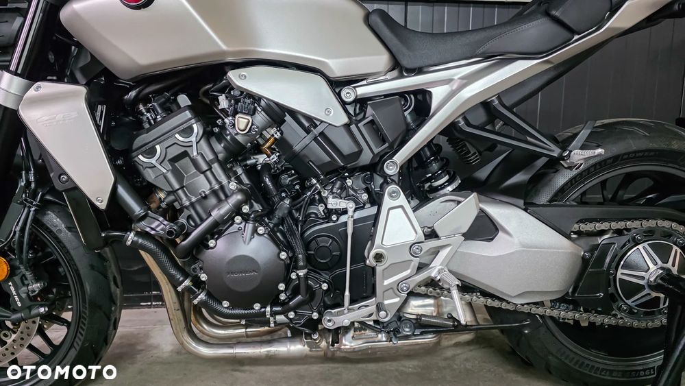 Honda CB - 3