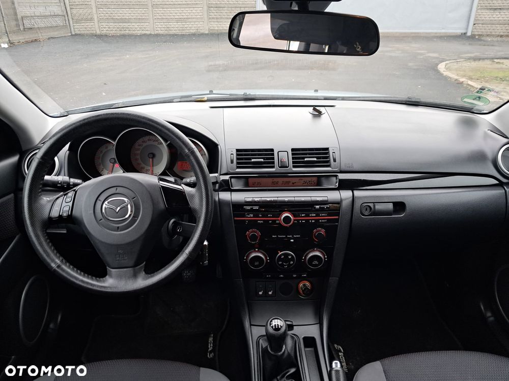 Mazda 3 1.6 Sport Active Plus - 9