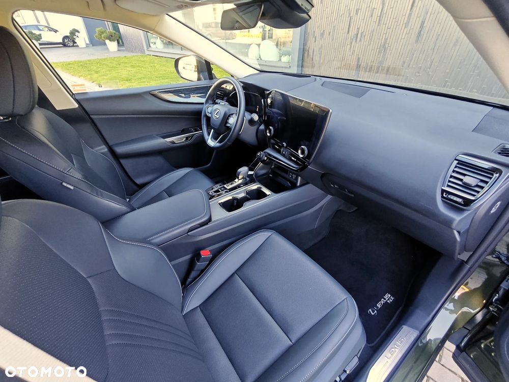 Lexus NX 350h Prestige AWD - 4