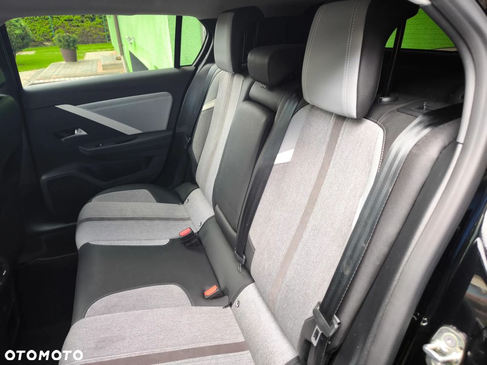 Opel Astra 1.6 T Plug-in Hybrid Elegance - 5