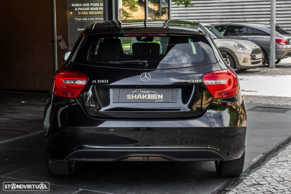 Mercedes-Benz A 180 CDI (BlueEFFICIENCY) - 10