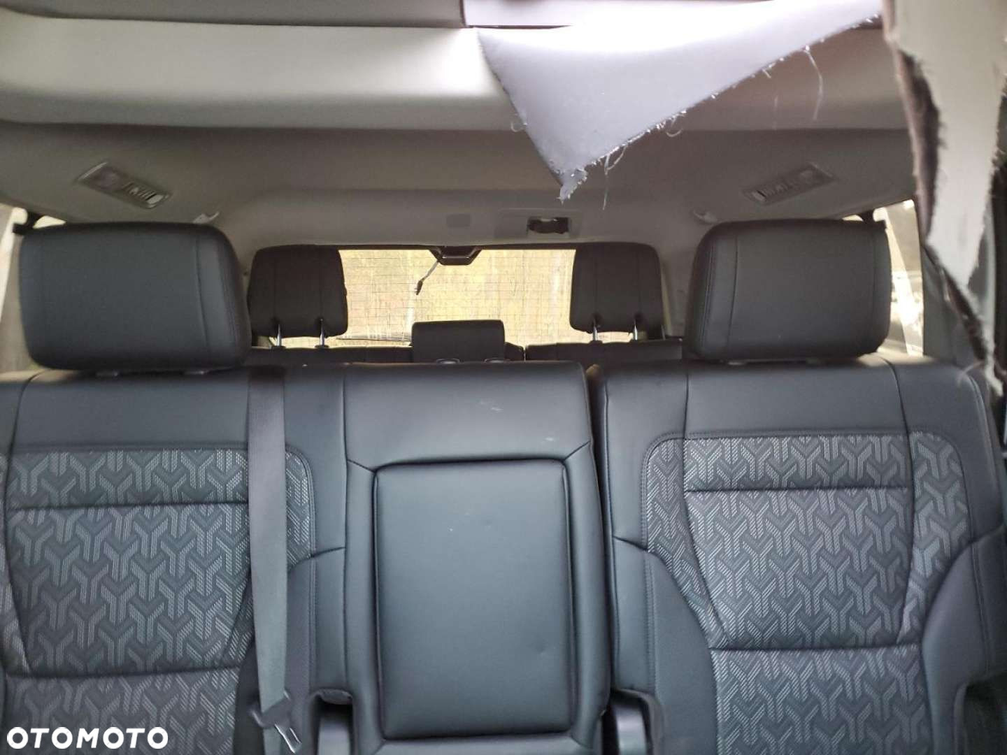 Toyota Sequoia - 4