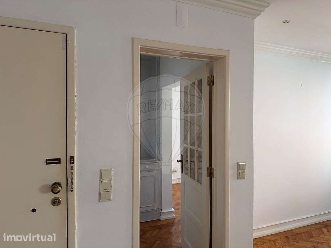 Apartamento T2 para arrendamento - Grande imagem: 2/18