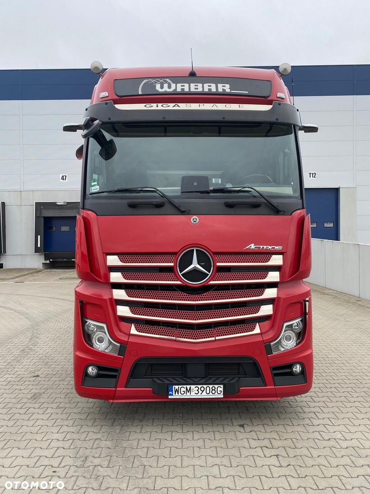 Mercedes-Benz Actros - 2