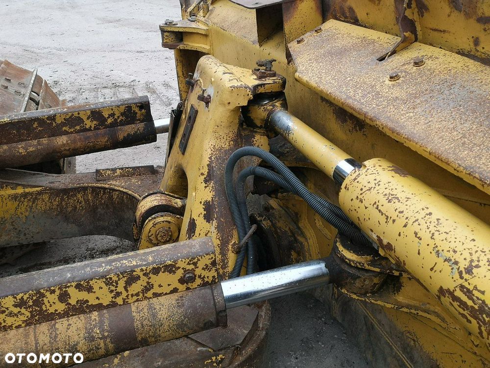 Komatsu D61PX-15E0 Pług 6-Cio Pozycyjny 2011 Rok Produkcji - 18