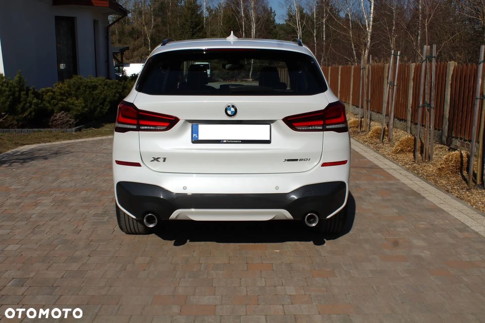 BMW X1 xDrive20i M Sport - 10