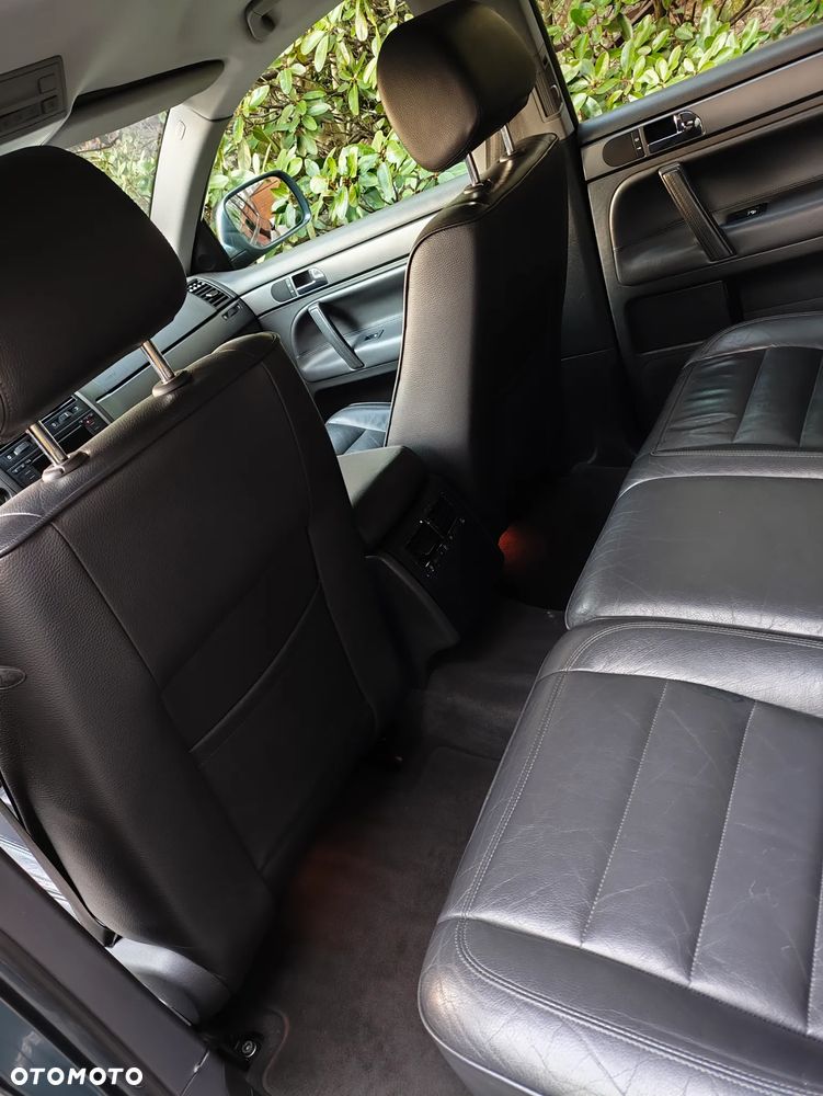 Volkswagen Touareg 3.2 V6 Automatik - 23