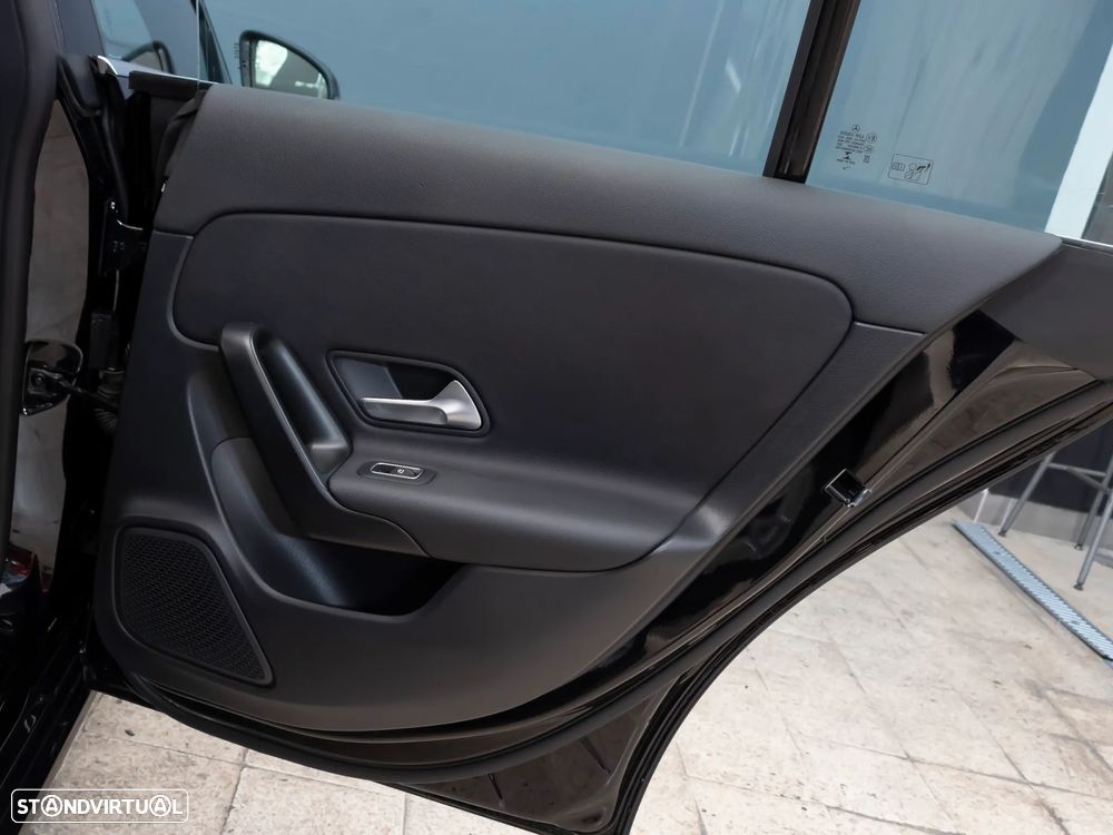 Mercedes-Benz CLA 180 d Shooting Brake Business Solutions.Grande Frota Aut. - 10