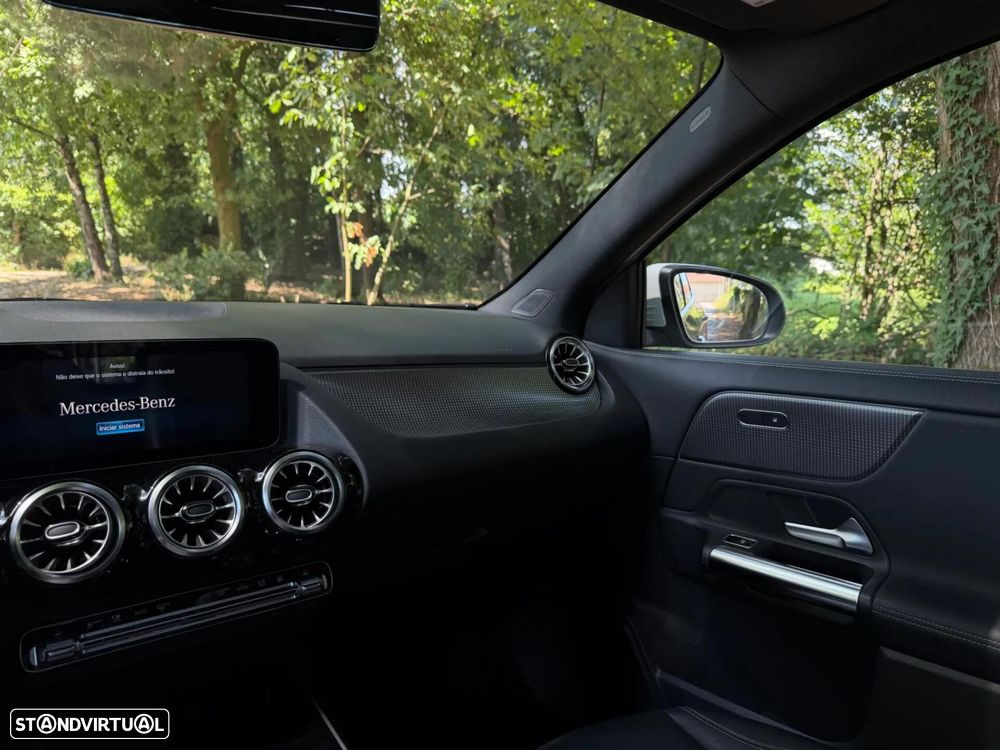 Mercedes-Benz GLA 250 e 8G-DCT Special Edition - 20