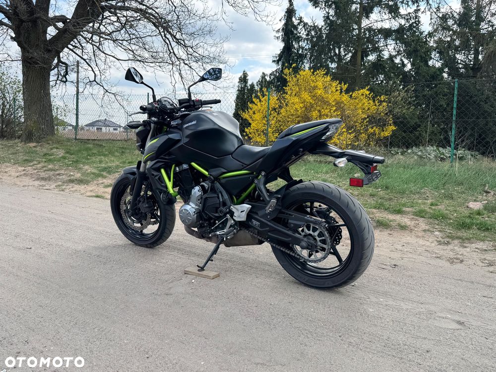 Kawasaki Z - 12