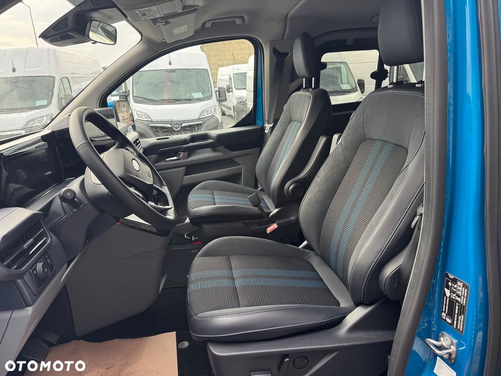 Ford Tourneo Custom - 5