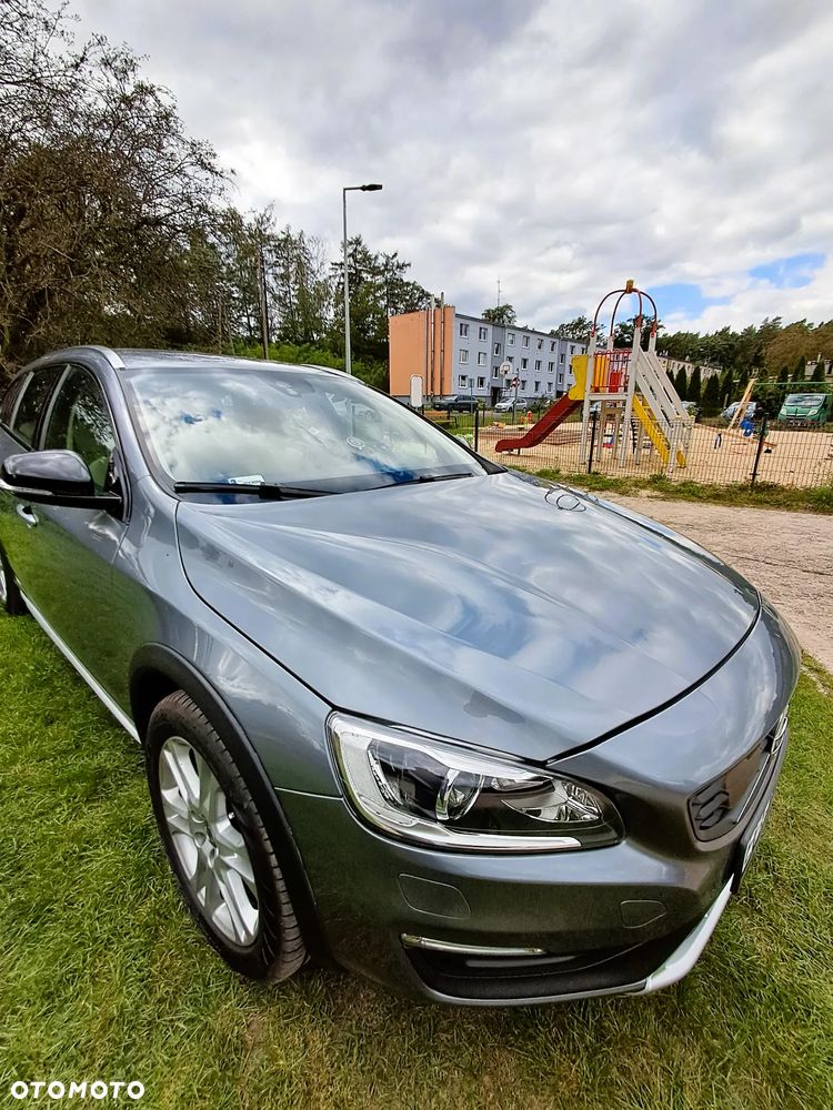 Volvo V60 Cross Country T5 AWD Summum - 2