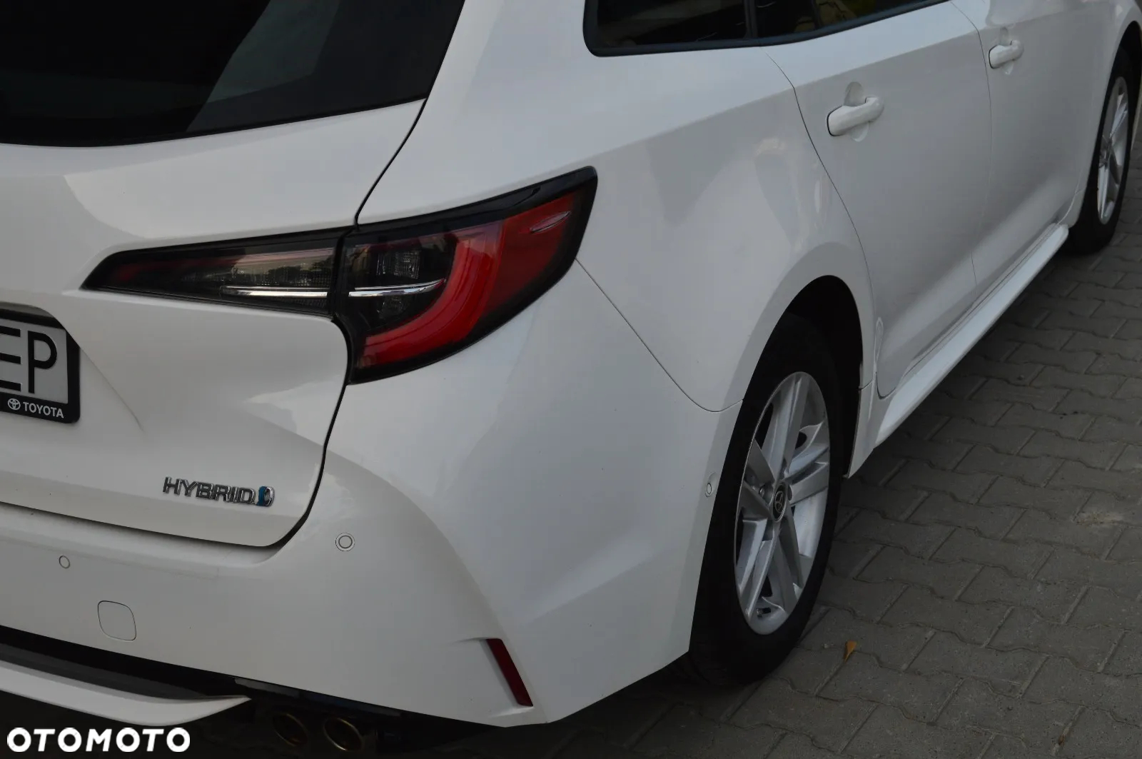 Toyota Corolla 2.0 Hybrid Comfort - 4