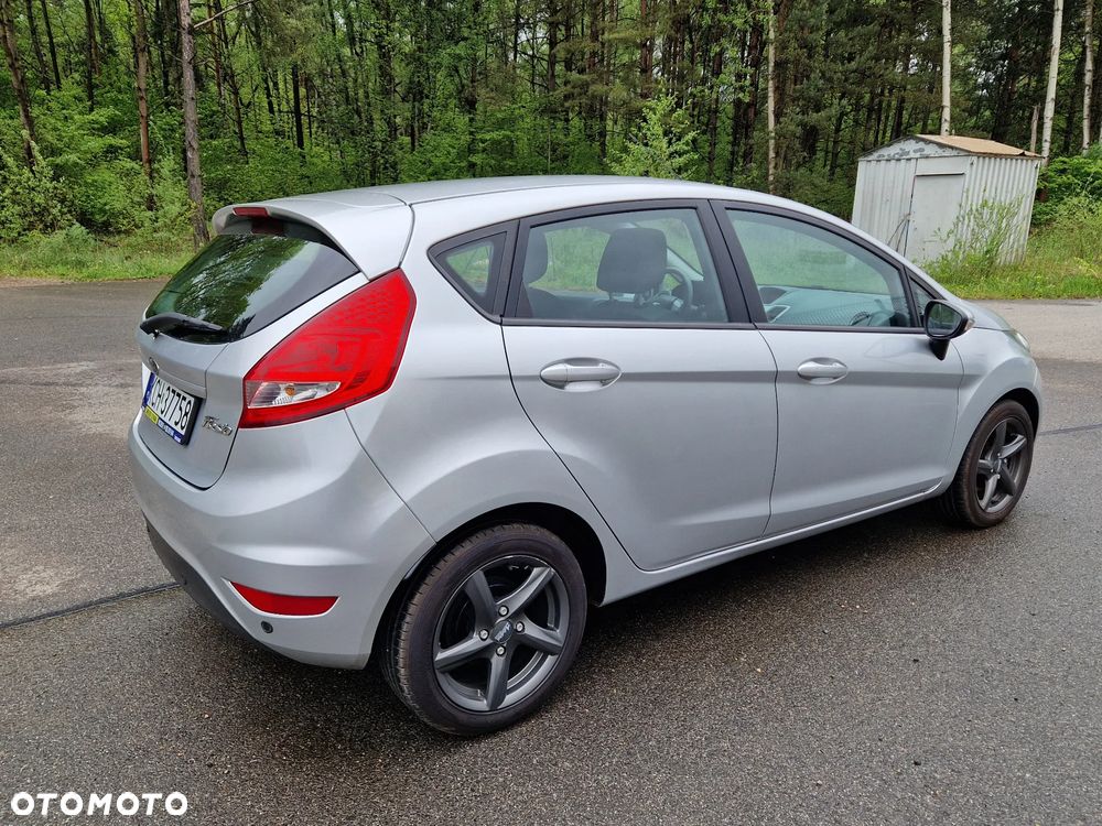 Ford Fiesta 1.4 Champions Edition - 9