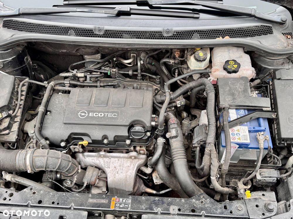 Opel Astra 1.4 T Cosmo - 8