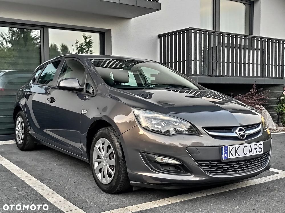 Opel Astra 1.4 T Essentia - 4