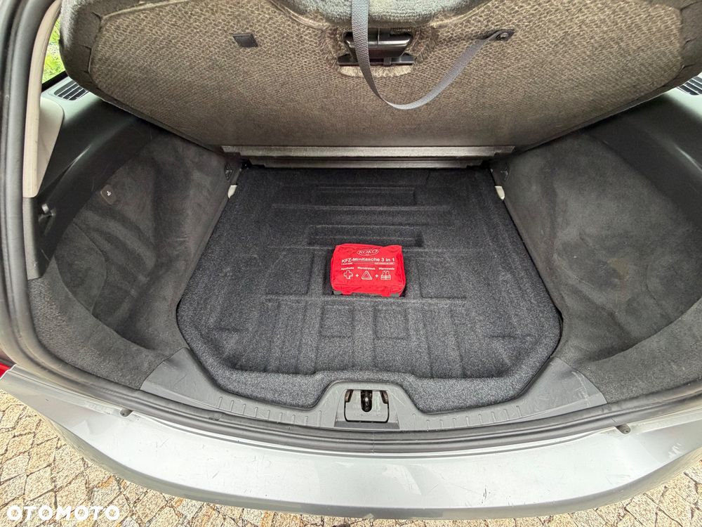 Volvo V60 D2 Kinetic - 32