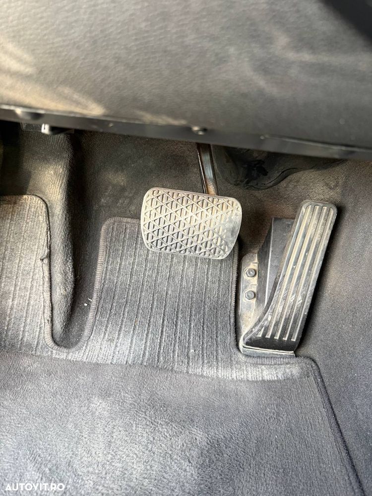 Mercedes-Benz C - 22