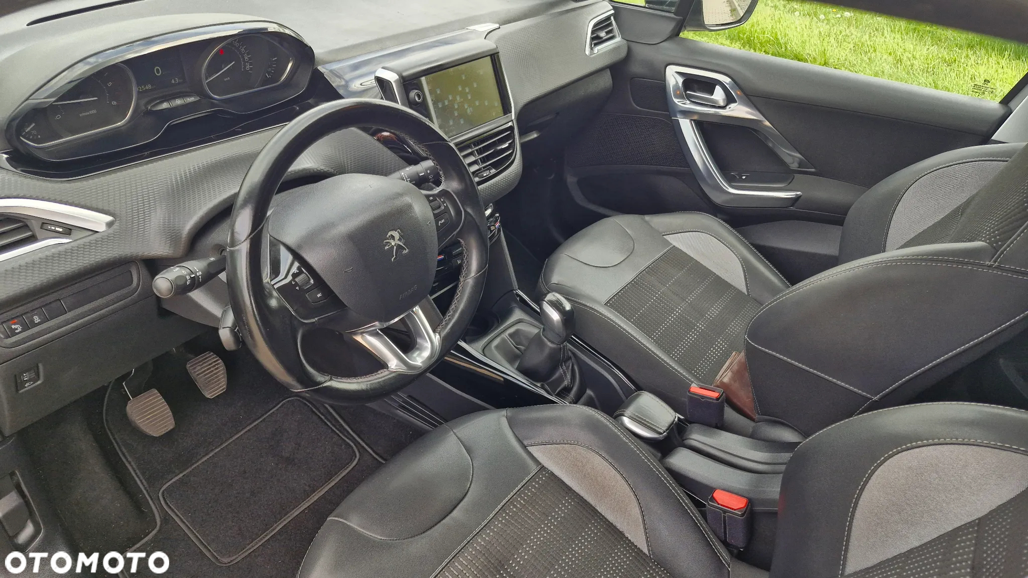 Peugeot 2008 1.6 BlueHDi Allure - 11