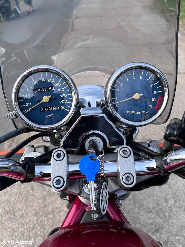 Yamaha XJ - 26