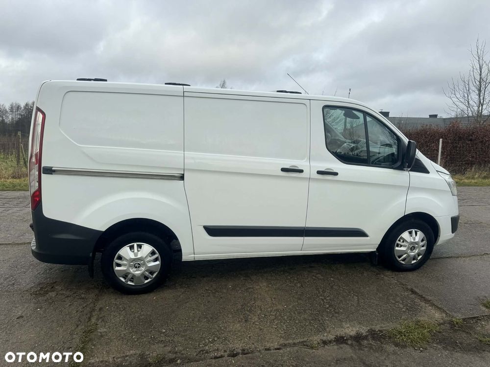 Ford TRANSIT CUSTOM - 5