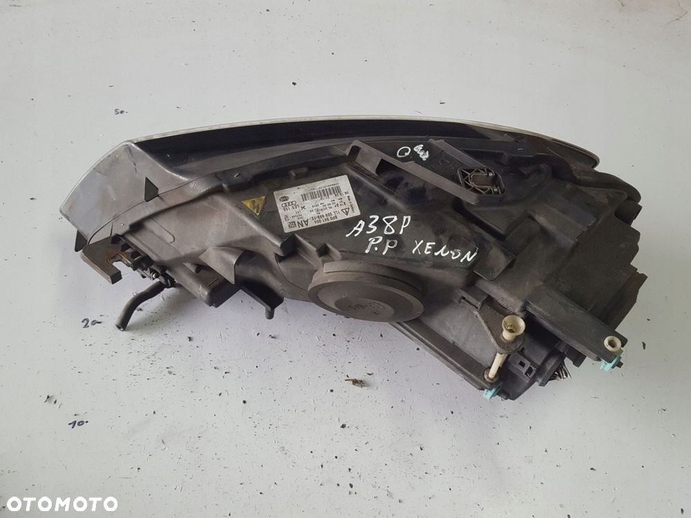AUDI A3 8P LIFT 08-12r LAMPA XENON PRAWA PRZÓD ANGLIK - 4