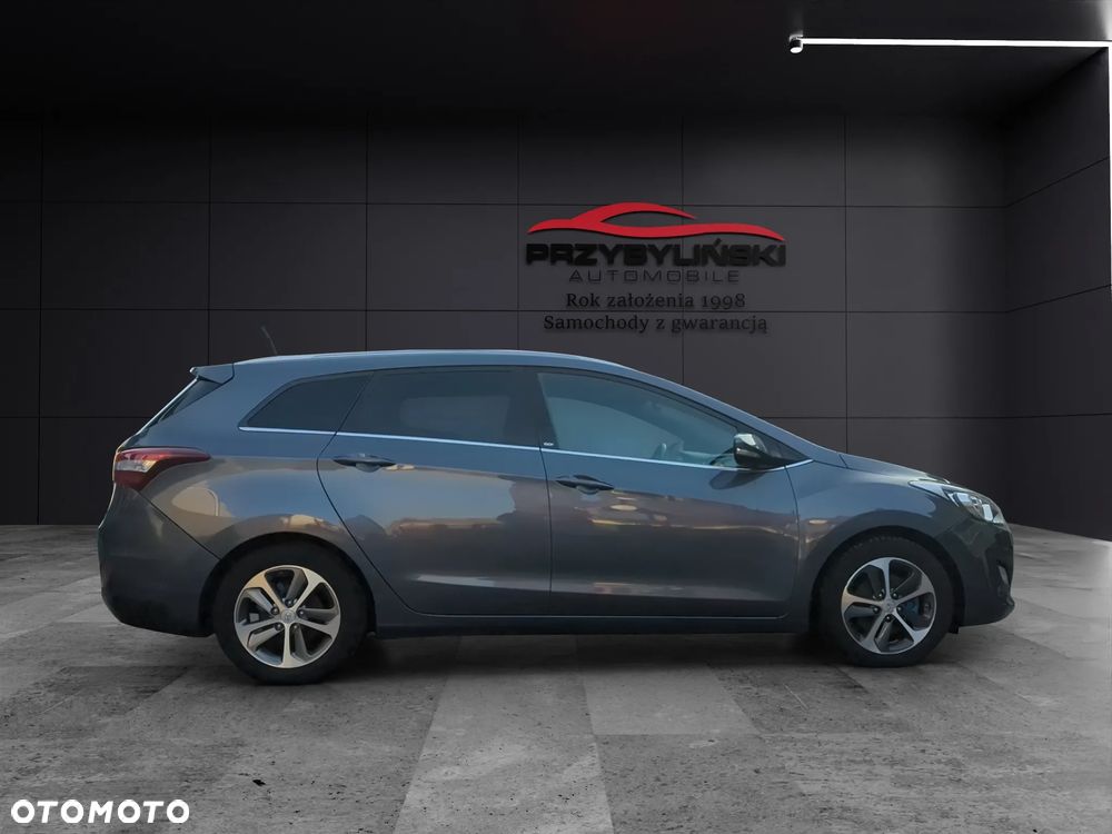 Hyundai i30 1.6 D Premiere Style - 7