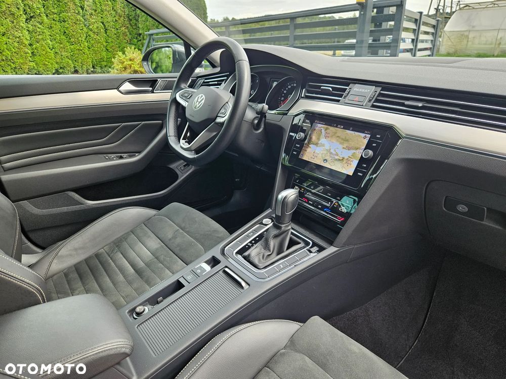 Volkswagen Passat - 20