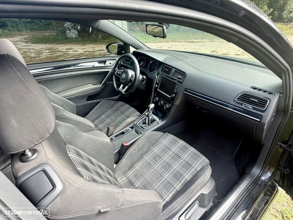 VW Golf 2.0 TDI GTD DSG - 6