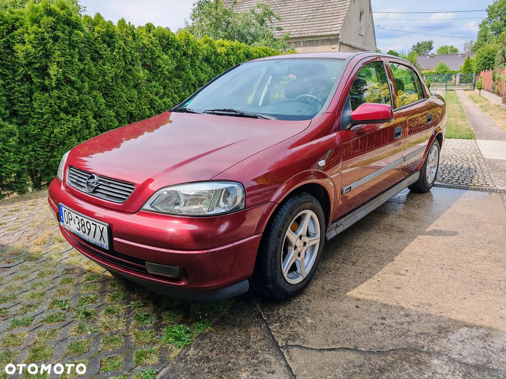 Opel Astra 1.4 Club - 1