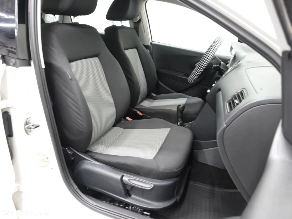 Volkswagen Polo 1.6 TDI Trendline - 25