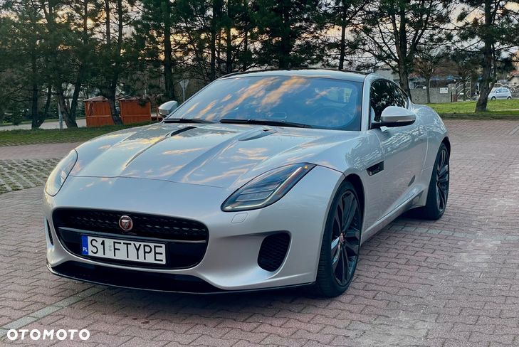 Jaguar F-Type Coupe P300