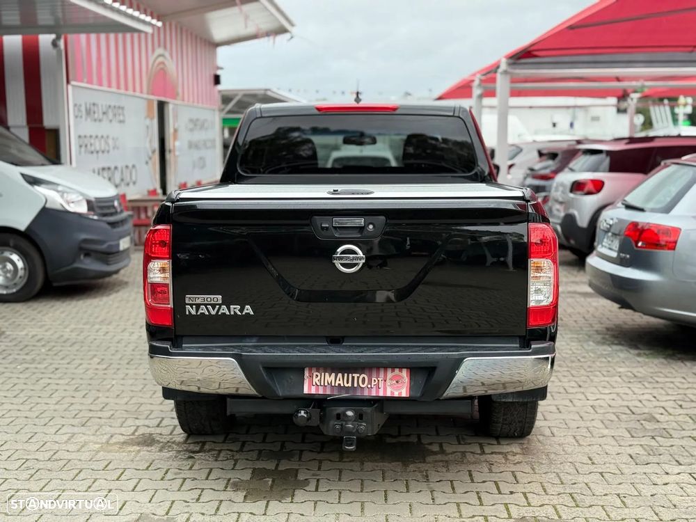 Nissan Navara 2.3 dCi CD 4WD Tekna - 14