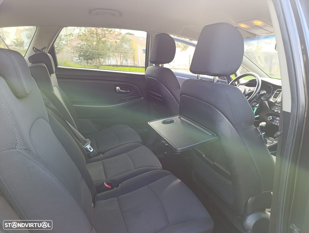 Kia Carens 1.7 CRDi ISG TX - 25