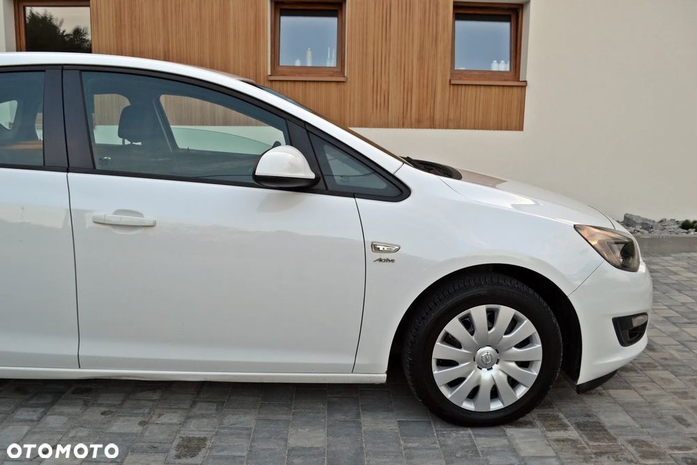 Opel Astra - 10