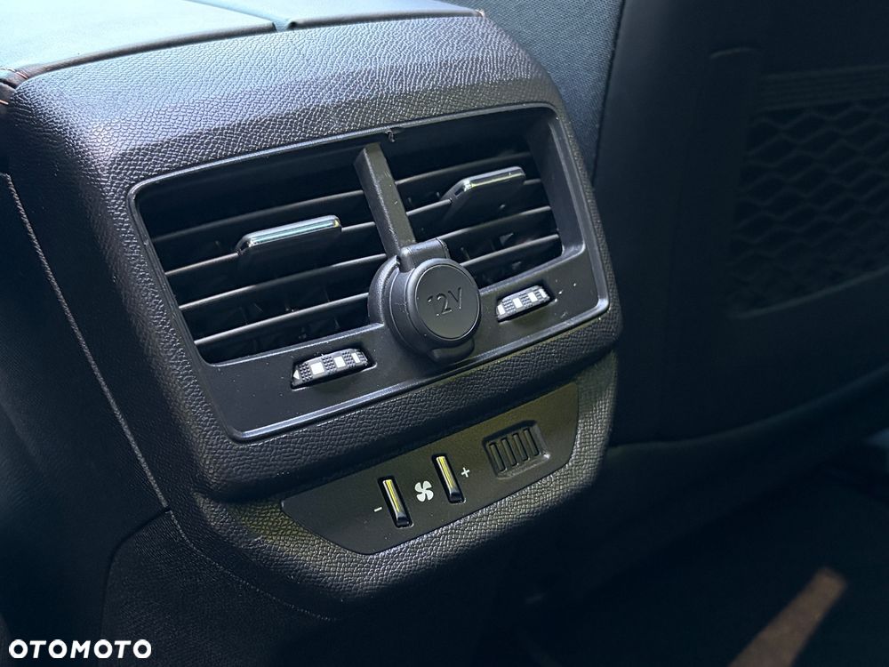 Peugeot 5008 BlueHDi 180 EAT8 GT Pack - 23