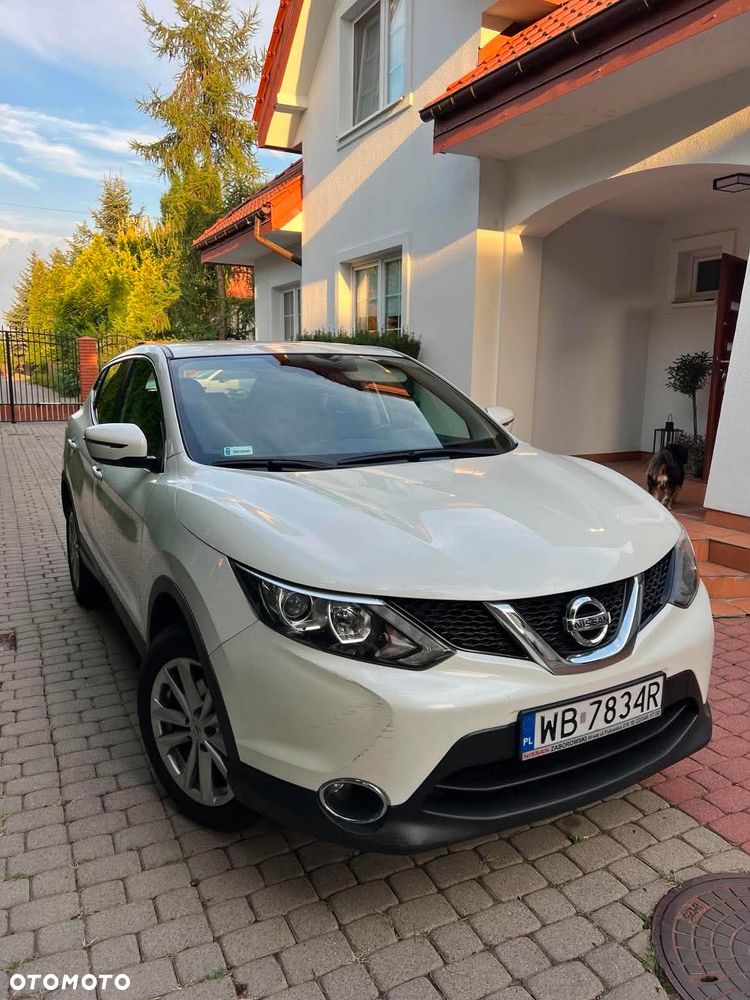 Nissan Qashqai 1.2 DIG-T N-Connecta EU6 - 2