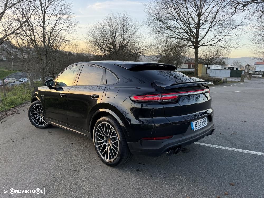 Porsche Cayenne Coupé E-Hybrid Platinum Edition - 6