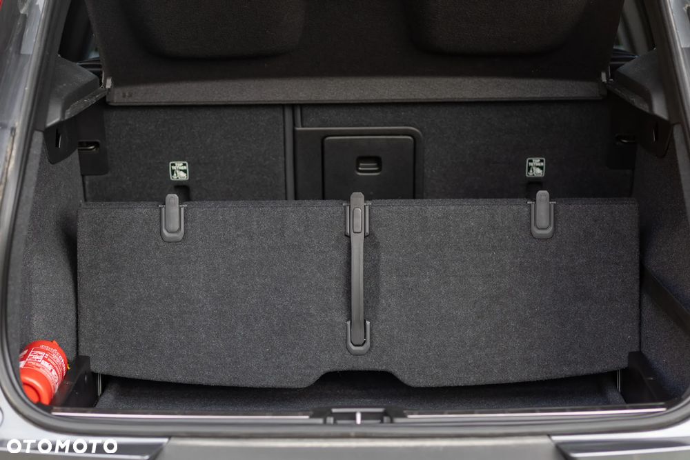 Volvo XC 40 T5 AWD Geartronic R-Design - 18