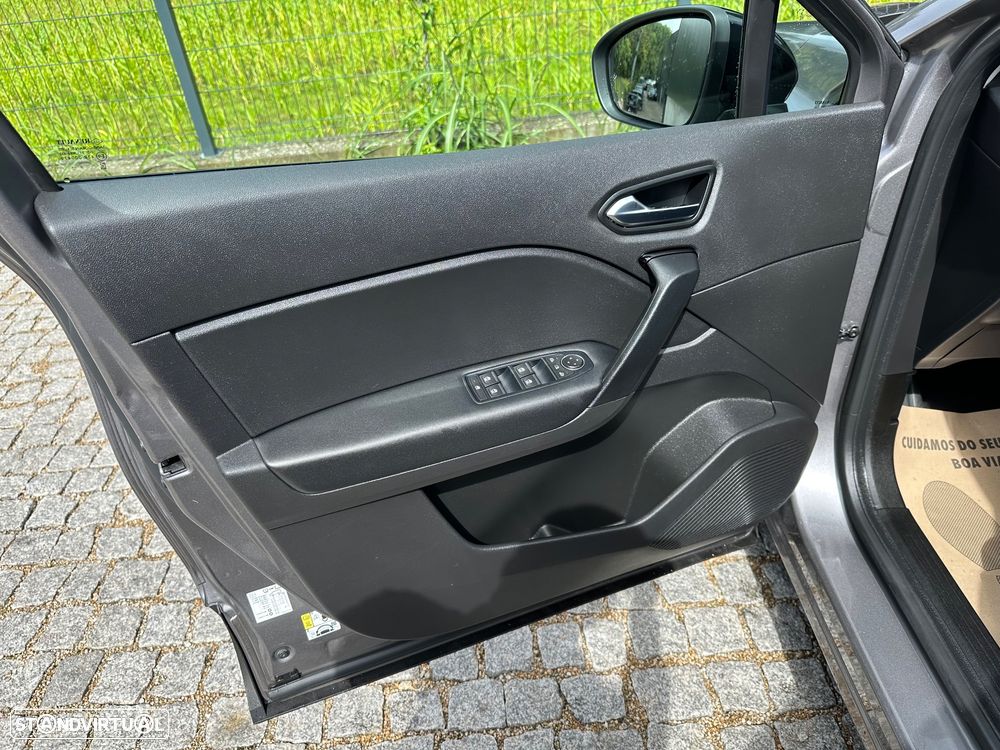Renault Captur BLUE dCi 115 EDC BUSINESS EDITION - 9