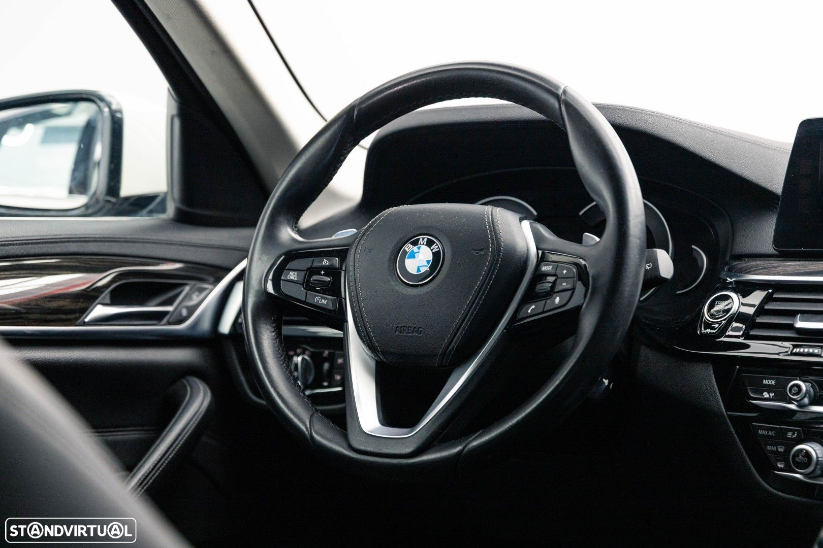 BMW 520 d Line Luxury Auto - 26