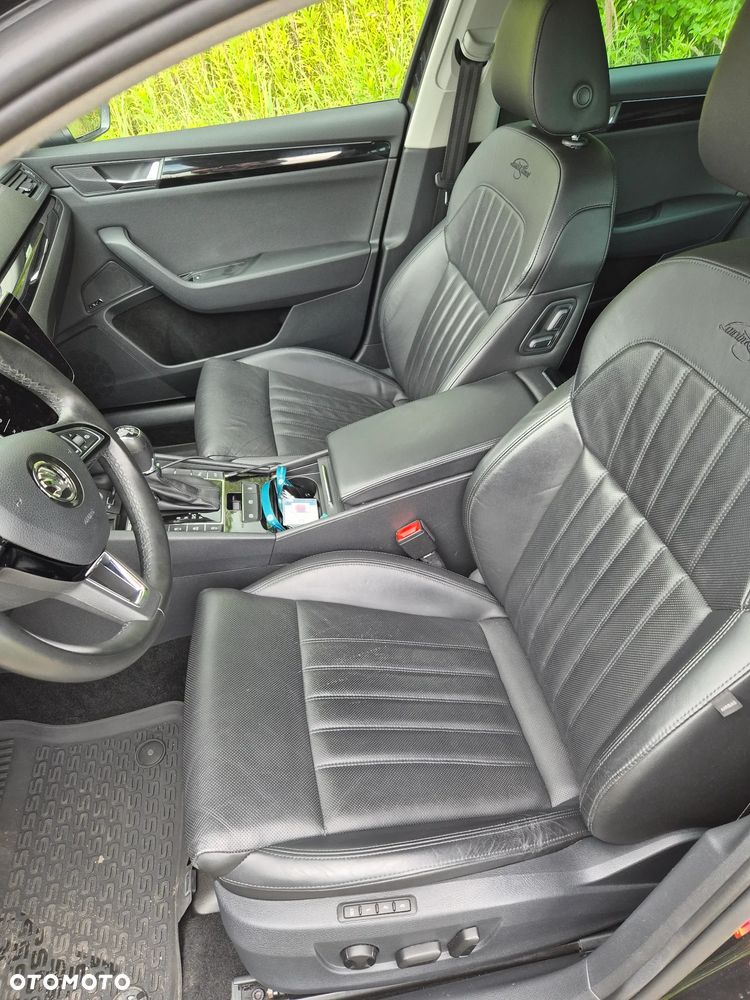 Skoda Superb 2.0 TSI 4x4 L&K DSG - 31