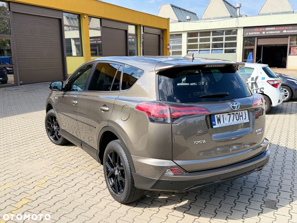 Toyota Rav4 2017 photo 3